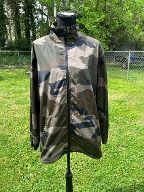 Wild Fable Olive & Black Camo Zip-Up Jacket Windbreaker